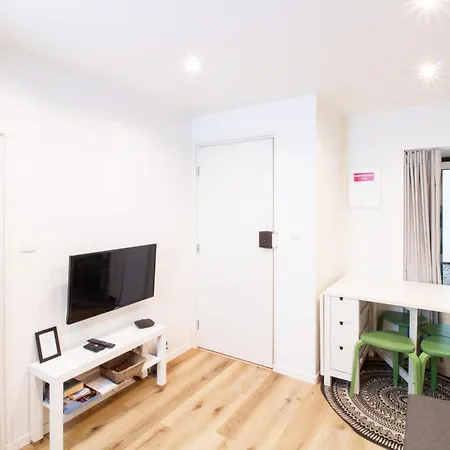 아파트 Madalena Ground Floor 리스본