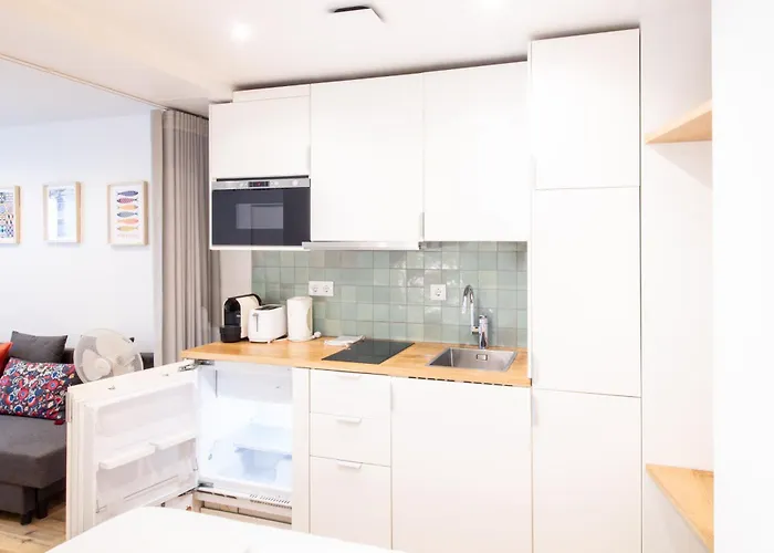Madalena Ground Floor - Comfortable In Baixa 아파트 리스본